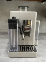 Delonghi Rivelia sa bokalom